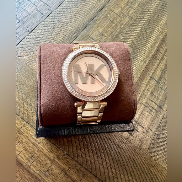 Michael Kors Parker watch - Picture 1 of 5